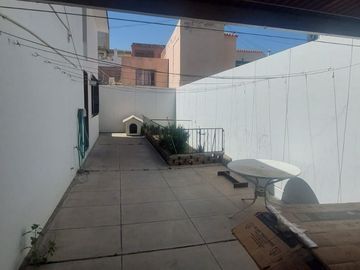 VENDO EXCELENTE CASA MULTIPLES AMBIENTES EN SELVA ALEGRA AMPLIA FRENTERA