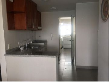 Duplex Cerca Al Aparque Gonzales Prada Entre Av. Javier Prado Y El Ejercito Cerca Super Mercados