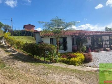 FINCA EN RIONEGRO