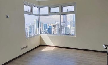 LEASE TO OWN PROMO IN 10years 1BR Fully Furnished Unit The Trion Towers BGC beside Sm Aura