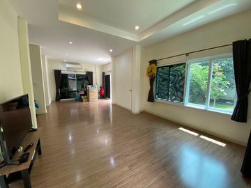 2-storey detached house for sale, corner house, area 144 sq m., Ratchaphruek Village. Ramkhamhaeng -Suwinthawong