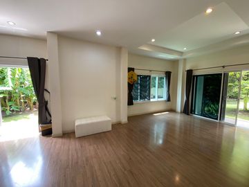 2-storey detached house for sale, corner house, area 144 sq m., Ratchaphruek Village. Ramkhamhaeng -Suwinthawong