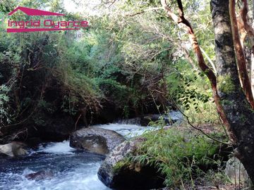 VENDO HERMOSA PARCELA CON MAJESTUOSO PAISAJE CORDILLERANO RODEADA POR ESTERO EN KM46.5 A LAS TERMAS DE CHILLAN