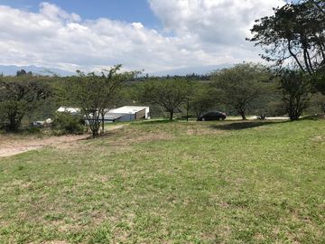 Venta Terreno Tumbaco Dentro de Urbanización Privada Sector de Hilacryl