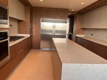Se vende exclusivo departamento en Lomas Country Club en interlomas