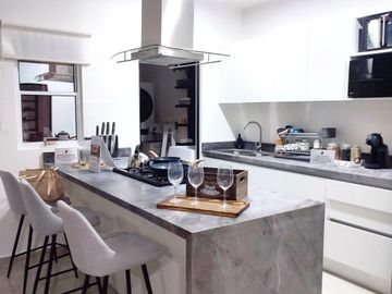 Venta de casa, diseño exclusivo a unos minutos de la playa