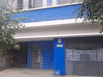 Vendo Inmueble Urbano a precio de remate en Av Prolongación La Mar - La Victoria a pocas cuadras del Emporio Comercial de Gamarra