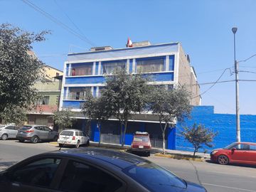 Vendo Inmueble Urbano a precio de remate en Av Prolongación La Mar - La Victoria a pocas cuadras del Emporio Comercial de Gamarra