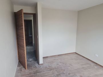 CASA EN VENTA EN ZAVALETA Y RECTA A CHOLULA