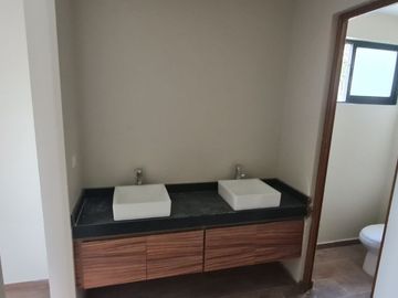 CASA EN VENTA EN ZAVALETA Y RECTA A CHOLULA