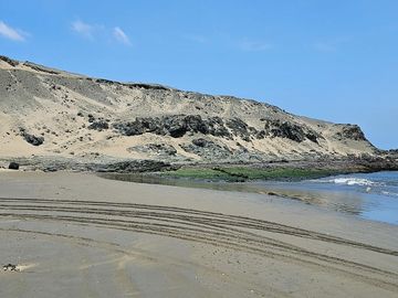 LOTES CAMPESTRES EN LA MEJOR ZONA DE HUACHO POR LA PLAYA Y HUMEDAL DE PARAÍSO