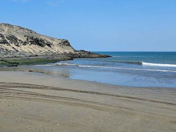 LOTES CAMPESTRES EN LA MEJOR ZONA DE HUACHO POR LA PLAYA Y HUMEDAL DE PARAÍSO