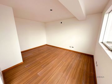 EXCLUSIVO TRIPLEX TIPO PENTHOUSE EN VENTA EN CORPAC SAN ISIDRO