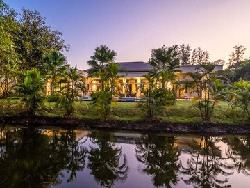 Boca Raton Inspired Luxury Villa for SALE in Affluent Neighborhood Saraphi