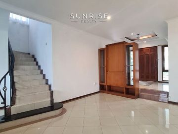 Rumah BAGUS & Terawat Dijual Di Jl Kencana Pondok Indah Jakarta Selatan