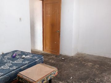 CASA EN VENTA, CON AMPLIO PATIO, VILLAS DE ZUMPANGO.