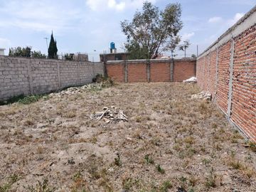 CASA EN VENTA, CON AMPLIO PATIO, VILLAS DE ZUMPANGO.