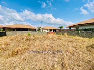 Land for Sale Fully Filled Land with Concrete Fence at Ozone Villa, Ban Chang, Rayong. Price: 10,000 THB/sq.w. Only 3 km from Lotus's Superstore.