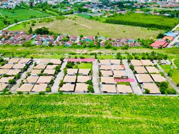 Land for Sale Fully Filled Land with Concrete Fence at Ozone Villa, Ban Chang, Rayong. Price: 10,000 THB/sq.w. Only 3 km from Lotus's Superstore.