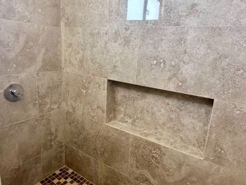 RESIDENCIA 4 HABITACIONES DENTRO DE PRIVADA EN CHOLUL