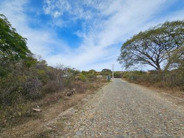 Terreno en Venta en Lomas del Country de Chapala, San Nicolas de Ibarra, Chapala, Jalisco