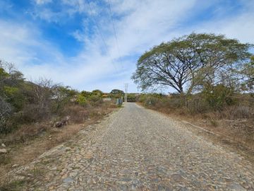 Terreno en Venta en Lomas del Country de Chapala, San Nicolas de Ibarra, Chapala, Jalisco