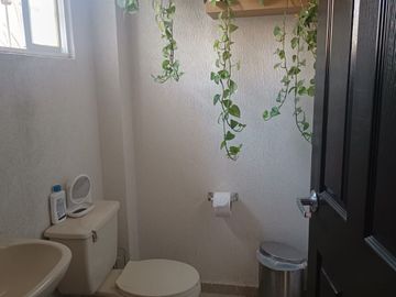 Casa extravagante en venta a un par de cuadras del centro de Tepotzotlán.