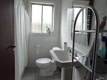 AVENIDA ERRAZURIZ, CASA, DEPTO Y DOS CABAÑAS $ 286.000.000.