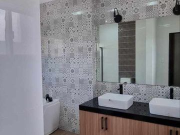 189sqm House and lot For sale (Ready For Occupancy) with 7 Bedrooms 2 Garage in Greenwoods Pasig City (PH2830)