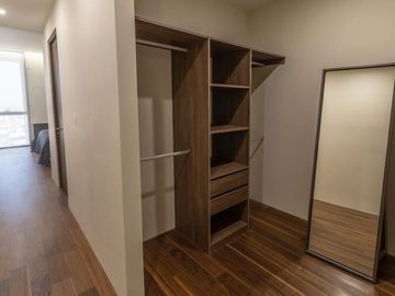 Departamento en Edificio de Tangente,