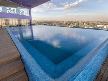 Departamento en Edificio de Tangente,