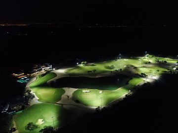 Terrenos en Venta en fraccionamiento de Lujo con campo de golf y amenidades