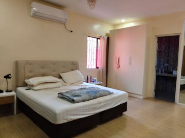 Well Maintained 4 Bedroom Furnished House For Sale