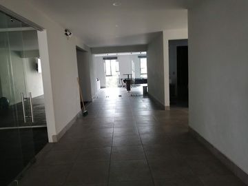 VENDO DEPARTAMENTO .  ZONA NORTE DE CUERNAVACA. 45 MIN. DE CDMX.    VIGILANCIA 24/7