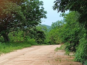 TERRENO DE1.600 MTS2 EN CONJUNTO CERRADO CAMPESTRE EN SANTA MARTA.