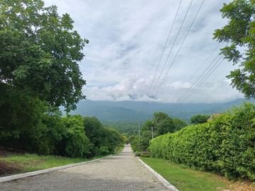 TERRENO DE1.600 MTS2 EN CONJUNTO CERRADO CAMPESTRE EN SANTA MARTA.