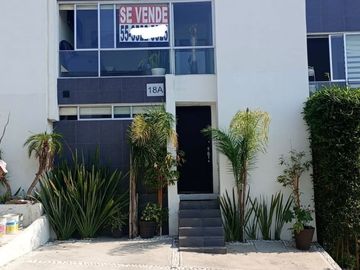CASA EN VENTA EN ZONA ESMERALDA. FRACCIONAMIENTO RIBERA