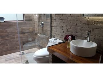 MAGNIFICA CASA EN VENTA, EN AVANDARO