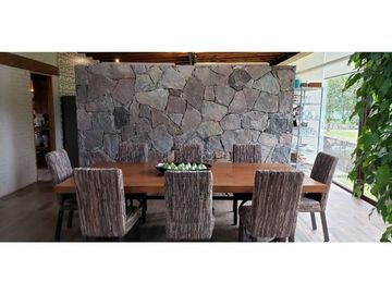 MAGNIFICA CASA EN VENTA, EN AVANDARO