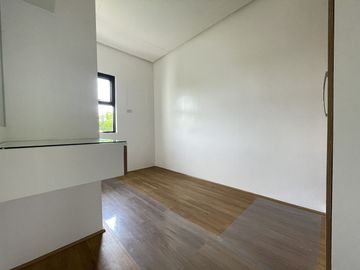 RFO 3-bedroom Duplex / Twin House For Sale in Molino 3 Bacoor Cavite