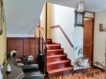 CASA EN VENTA - A POCAS CUADRAS DEL OVALO QUIÑONES