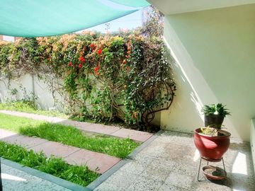 CASA EN VENTA - A POCAS CUADRAS DEL OVALO QUIÑONES