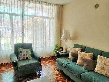 CASA EN VENTA - A POCAS CUADRAS DEL OVALO QUIÑONES