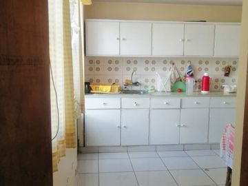 CASA EN VENTA - A POCAS CUADRAS DEL OVALO QUIÑONES
