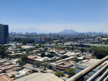 Comodo departamento Embajador Quintana 4334