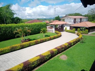 Casa Hotel Campestre - Zona Pueblo Tapao
