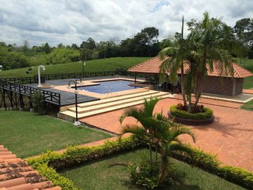 Casa Hotel Campestre - Zona Pueblo Tapao