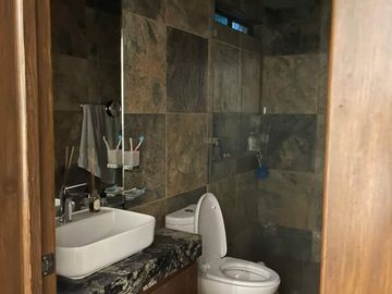 Casa en venta con Alberca en Fracc. Privado El Secreto