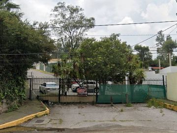¡APROVECHA ESTA INCREÍBLE OPORTUNIDAD PARA HACER CRECER TU PATRIMONIO! Casa en REMATE HIPOTECARIO BANCARIO en Fraccionamiento Bosques del Lago, Cuauti