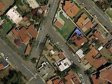 ¡APROVECHA ESTA INCREÍBLE OPORTUNIDAD PARA HACER CRECER TU PATRIMONIO! Casa en REMATE HIPOTECARIO BANCARIO en Fraccionamiento Bosques del Lago, Cuauti